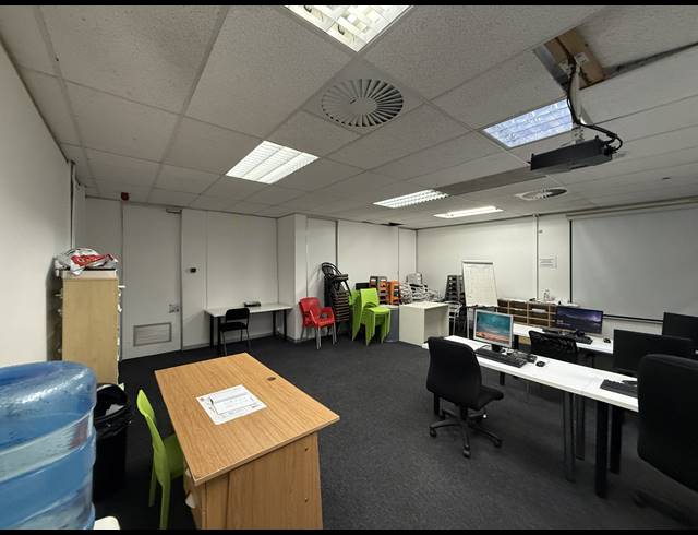 1,468.50M² OFFICE TO LET IN CAPE TOWN CITY CENTRE